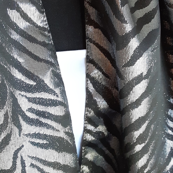 Infinity  scarf - Picture 2 of 3